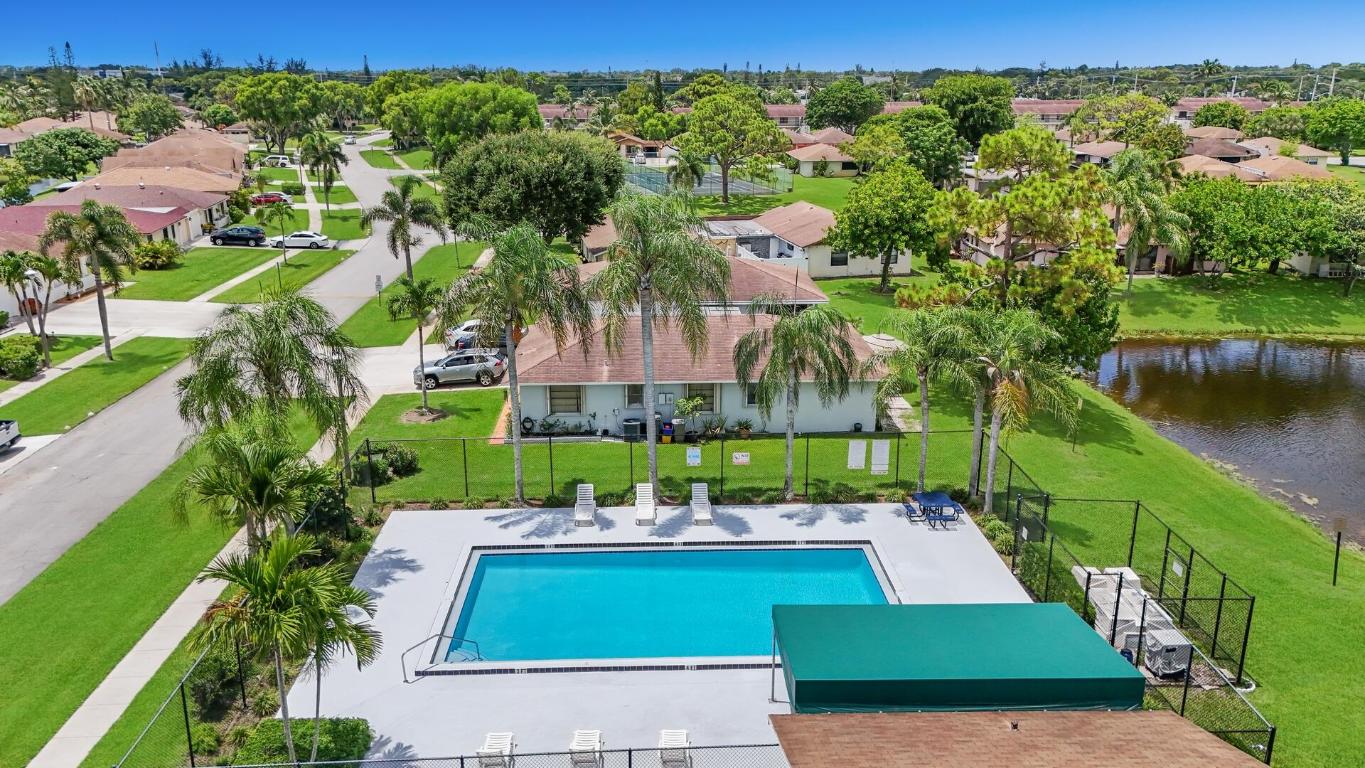 4942 Luqui Court 27a, West Palm Beach Unit: 27a