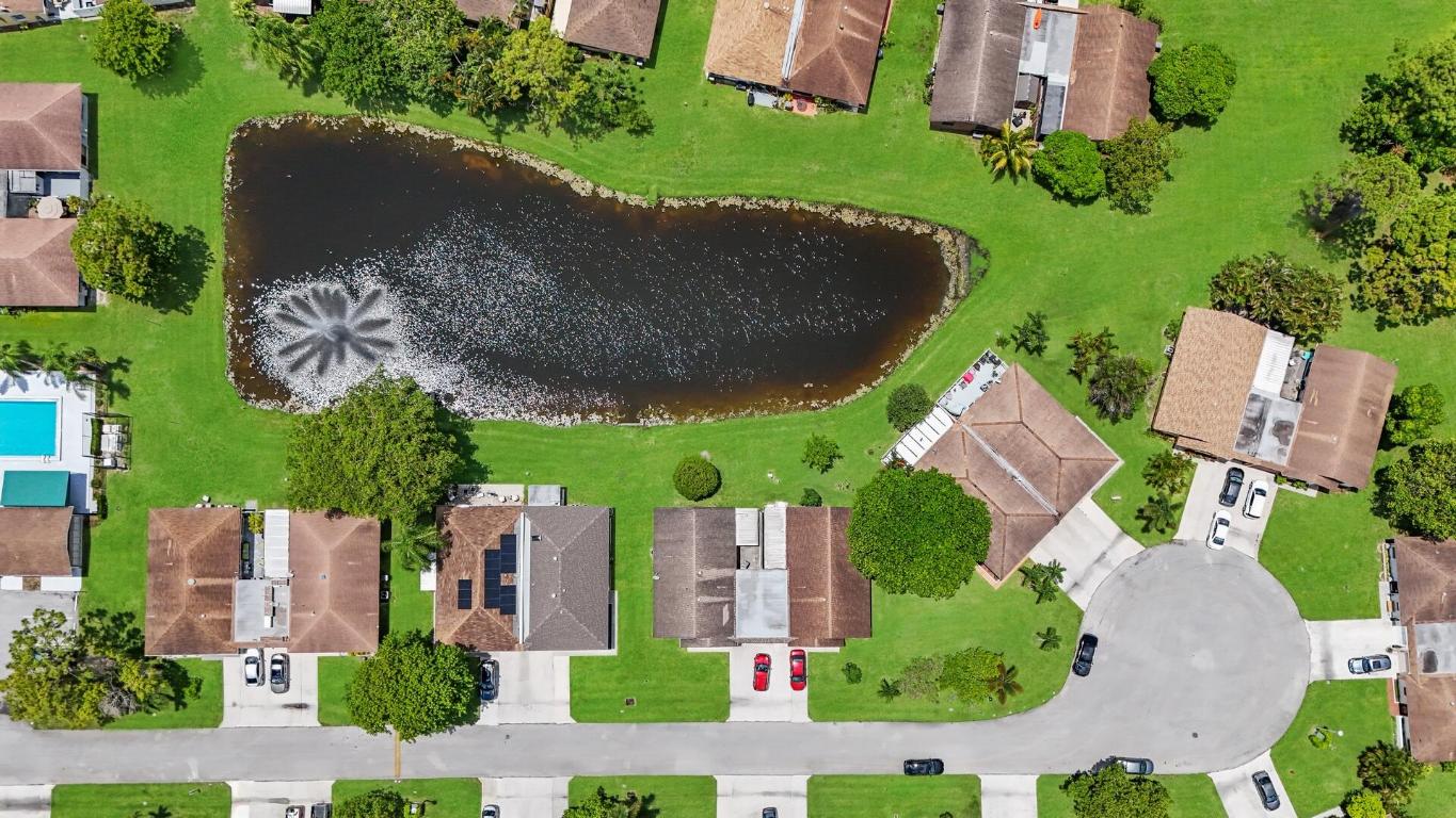 4942 Luqui Court 27a, West Palm Beach Unit: 27a