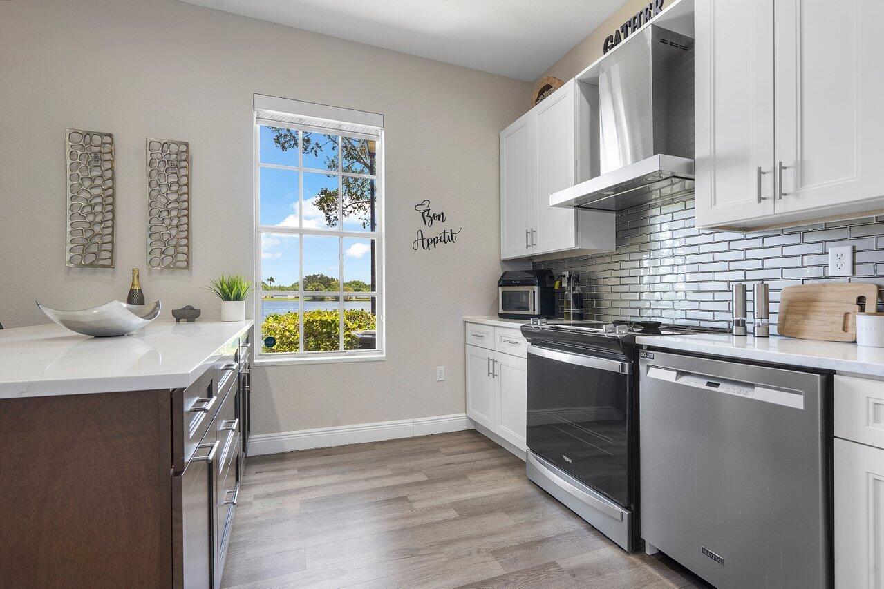 6877 Julia Gardens Drive, Coconut Creek