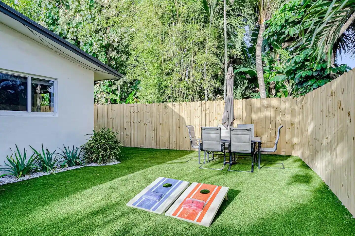 812 NE 17th Street 1-3