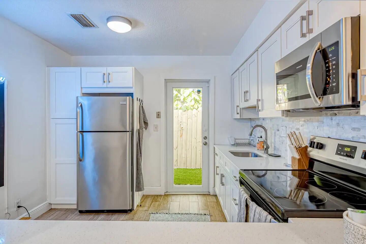 812 NE 17th Street 1-3