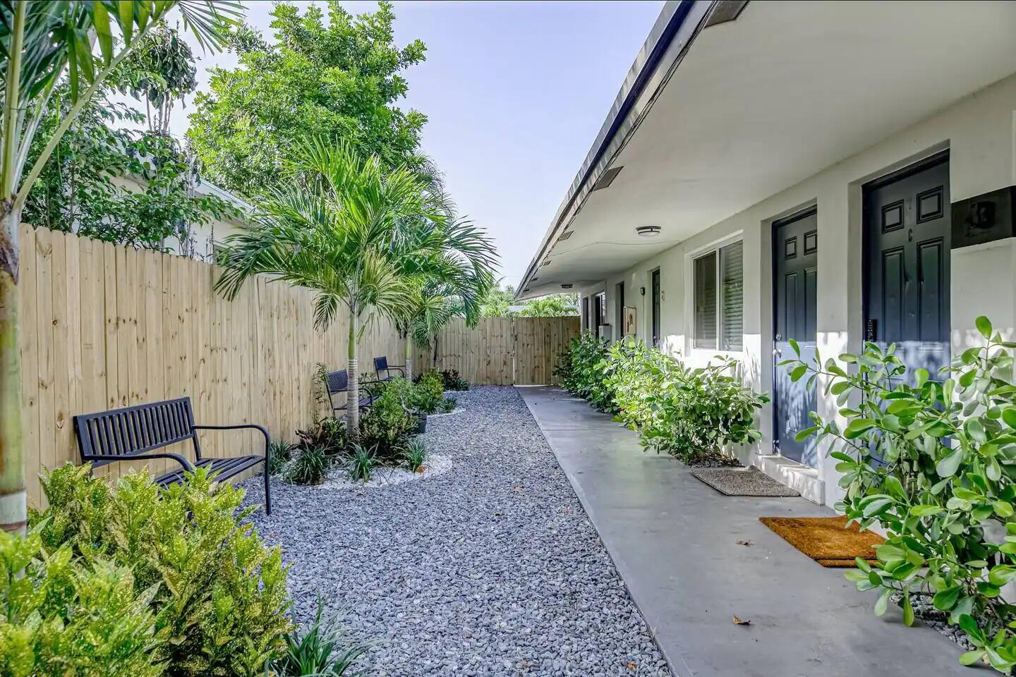 812 NE 17th Street 1-3