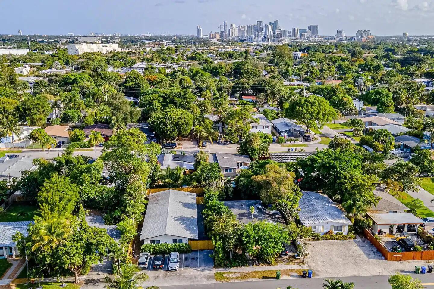 812 NE 17th Street 1-3