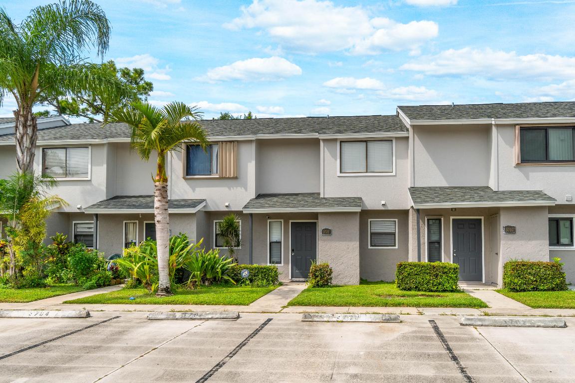 3703 Inlet Circle, Greenacres