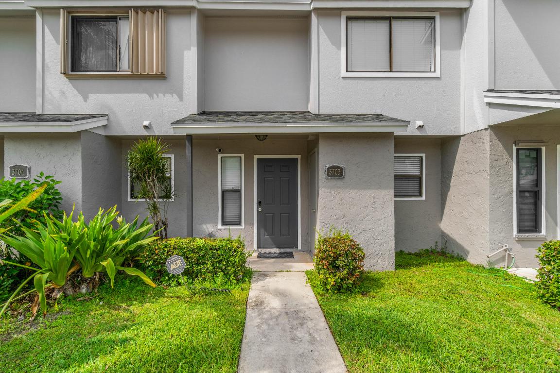 3703 Inlet Circle, Greenacres