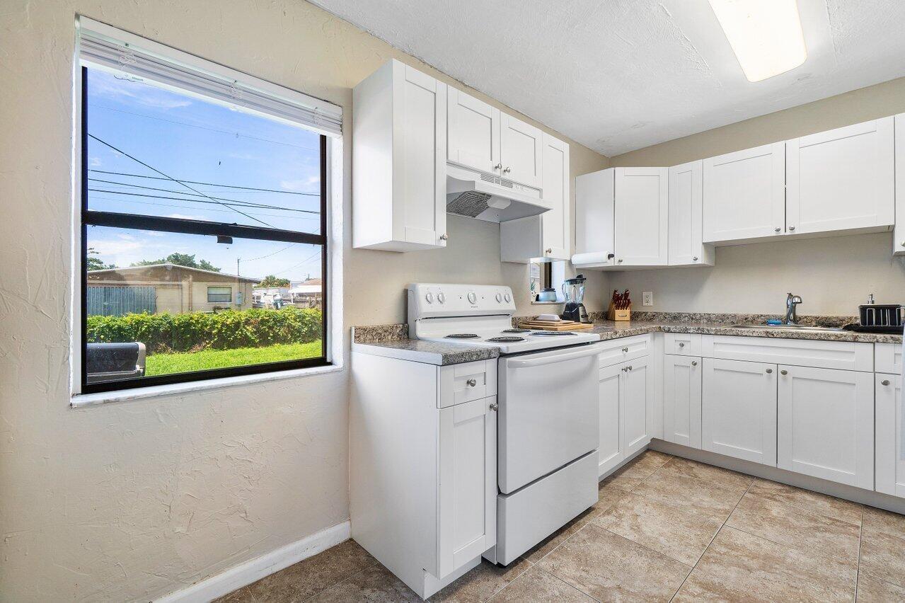 4219 Winchester Lane