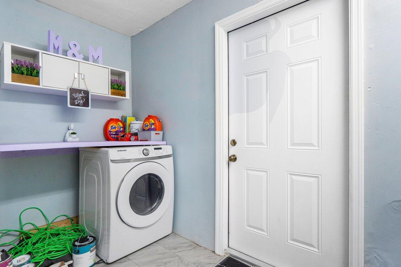 4219 Winchester Lane