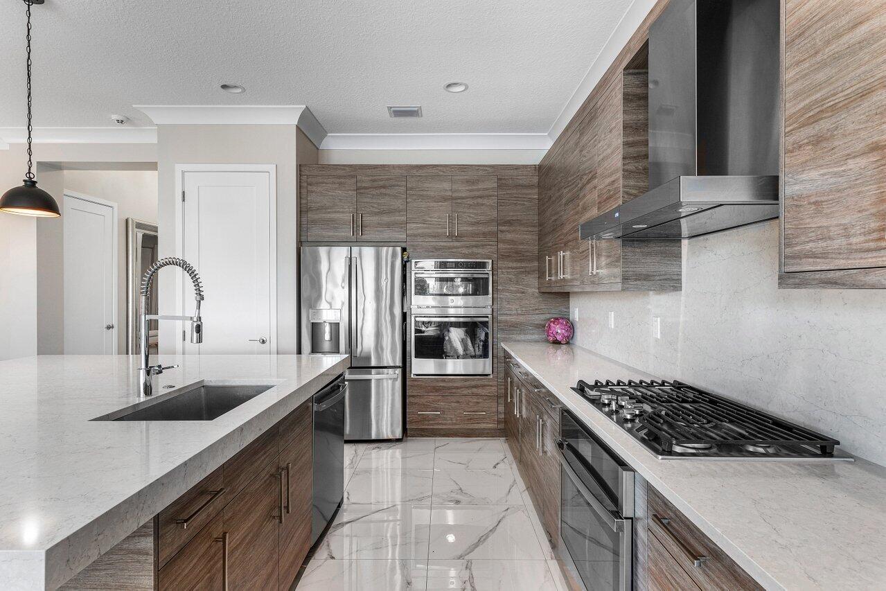 17357 Sea Blossom Way