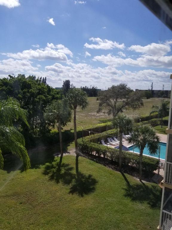 5700 NW 2nd Avenue, 411, Boca Raton Unit: 411