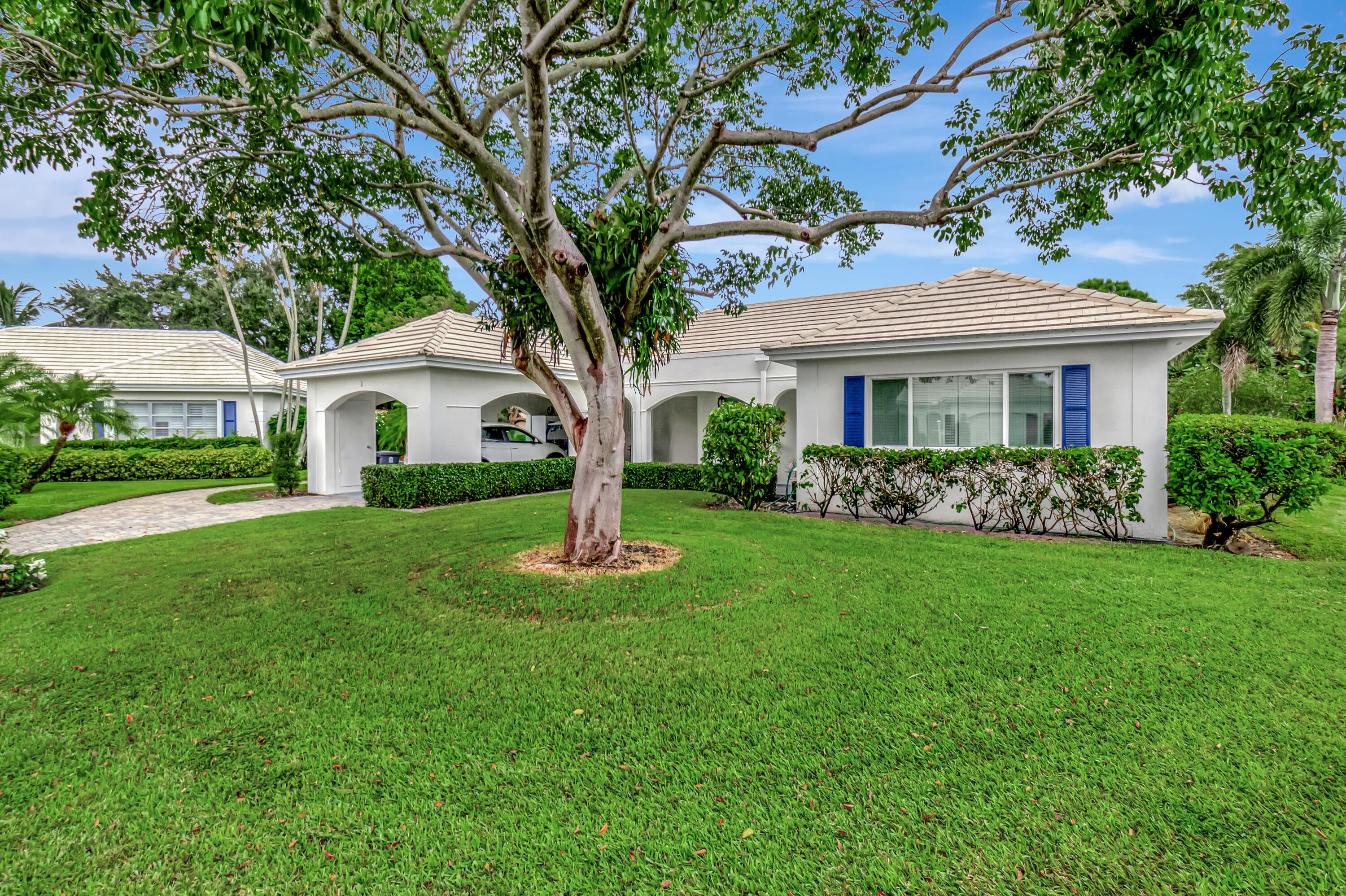 1 Acacia Drive