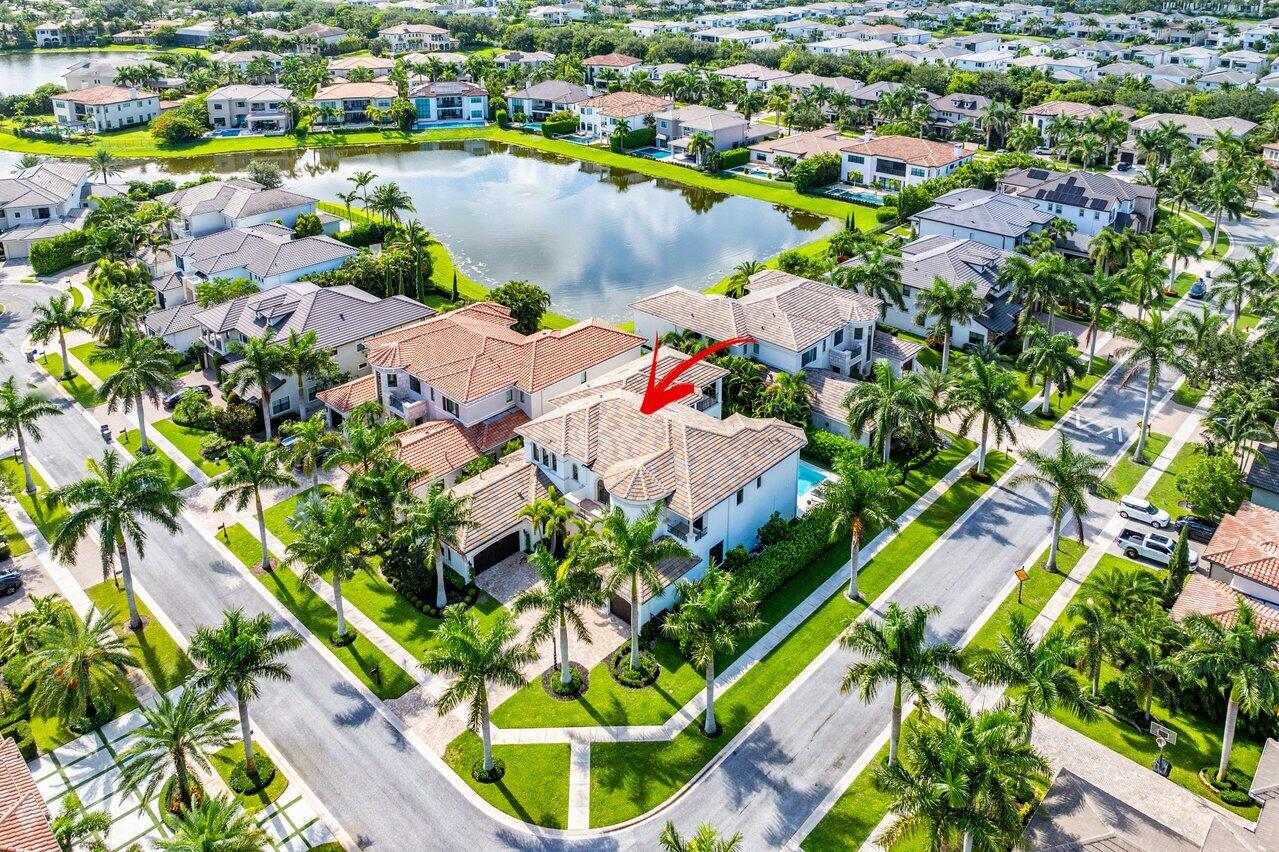 9065 Pintura Way