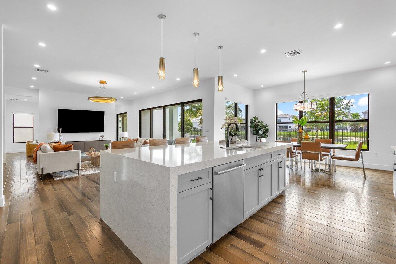 17128 Watersprite Lakes Road