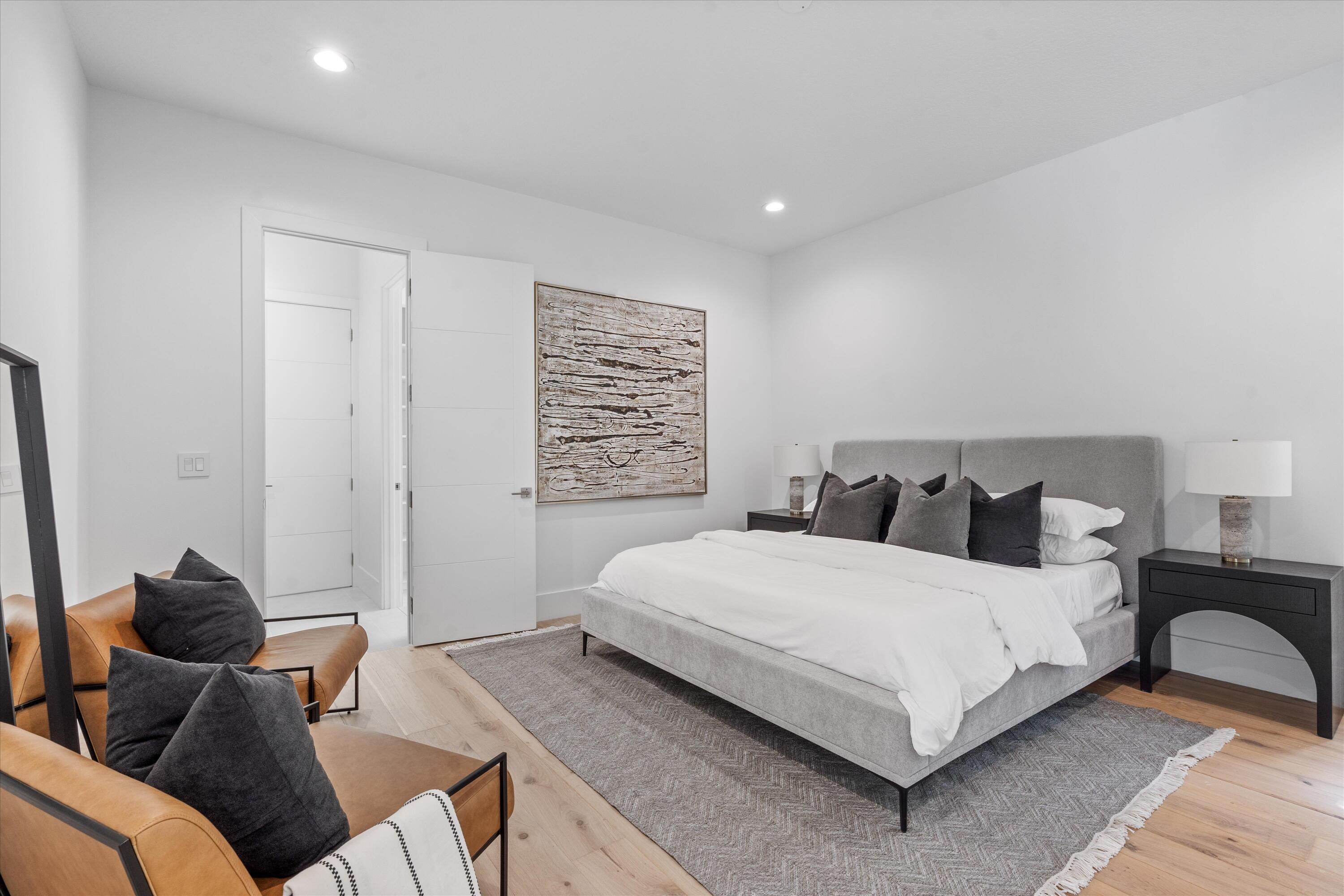 4816 Bocaire Boulevard