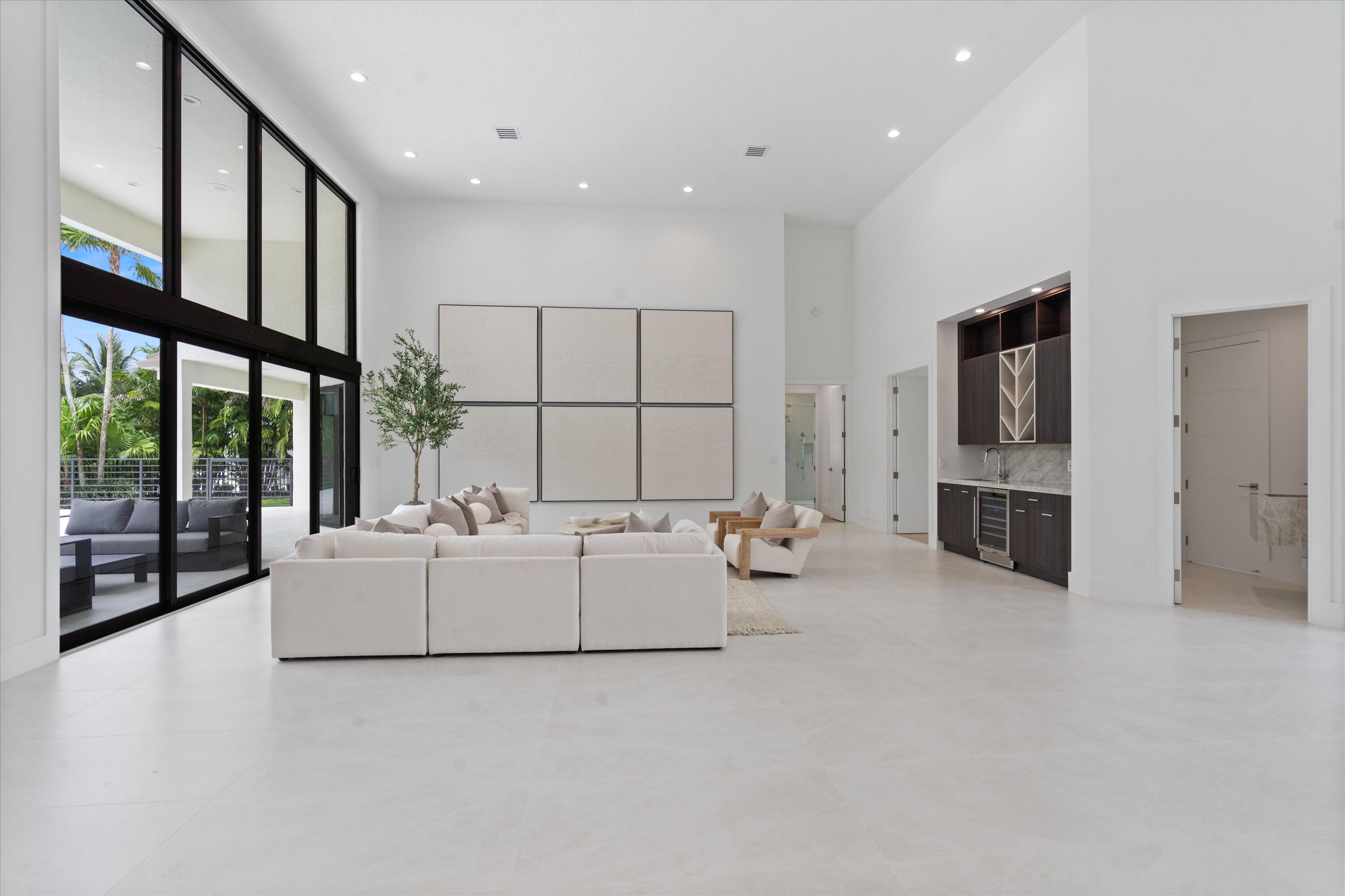 4816 Bocaire Boulevard