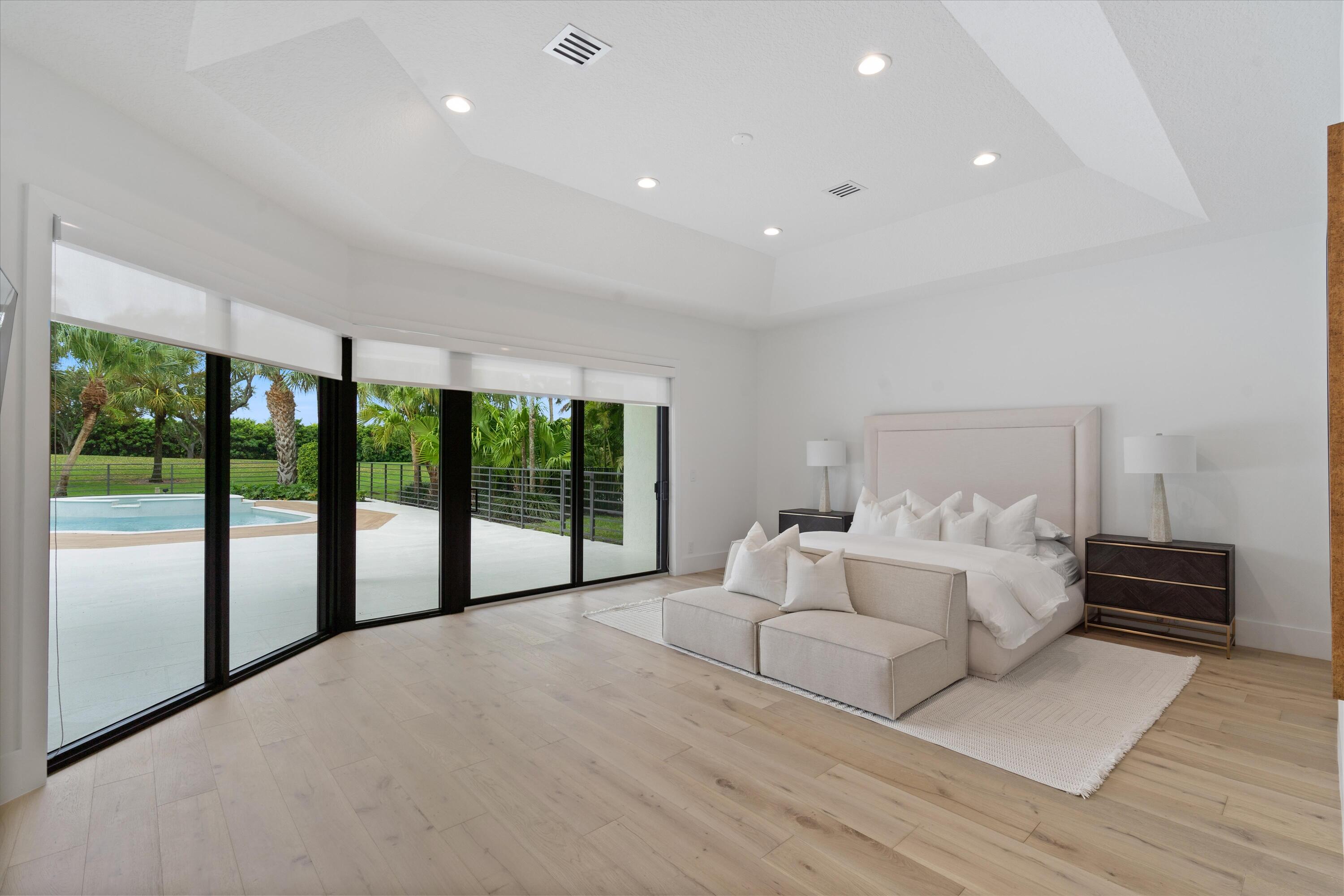 4816 Bocaire Boulevard