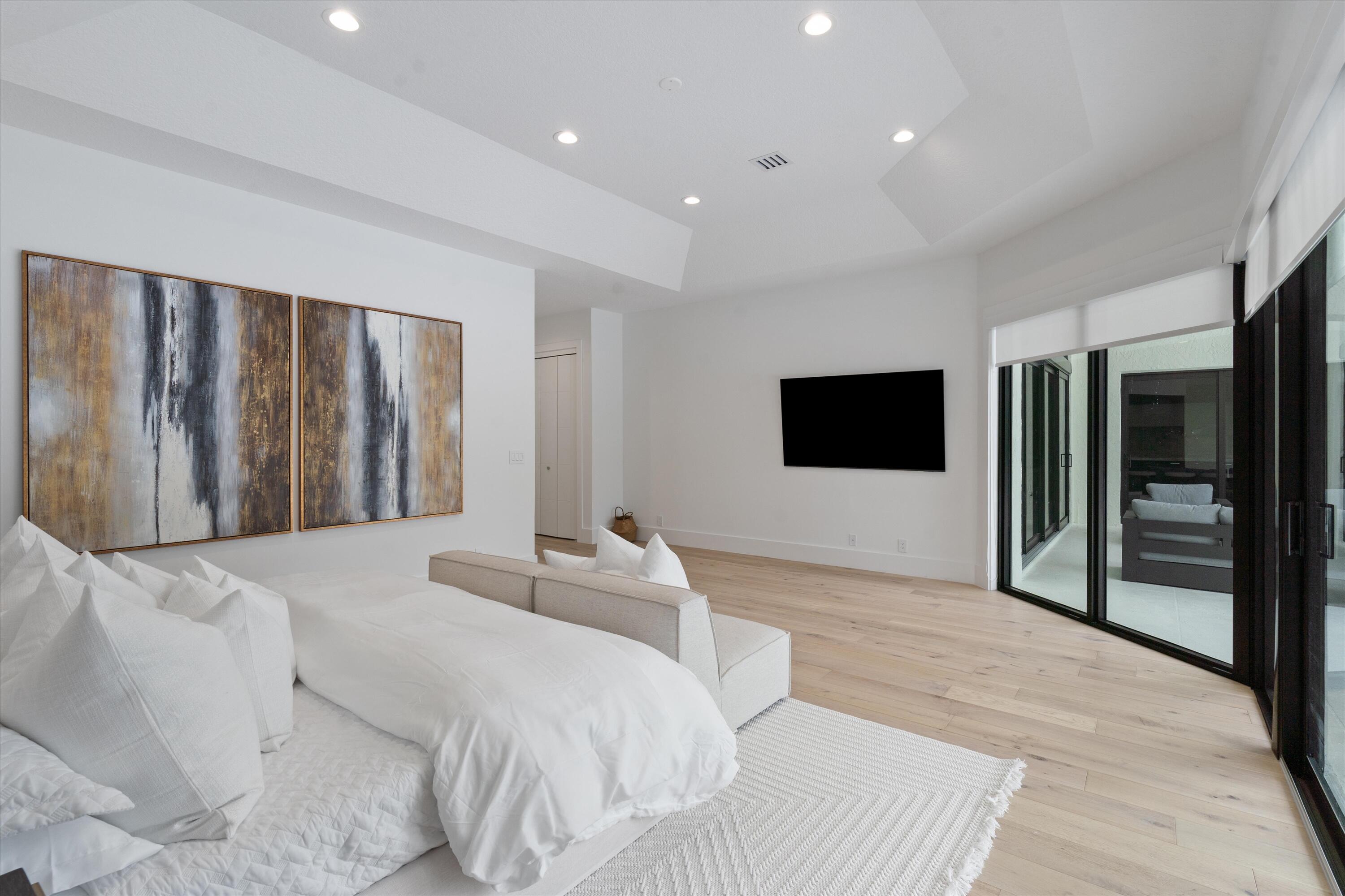 4816 Bocaire Boulevard