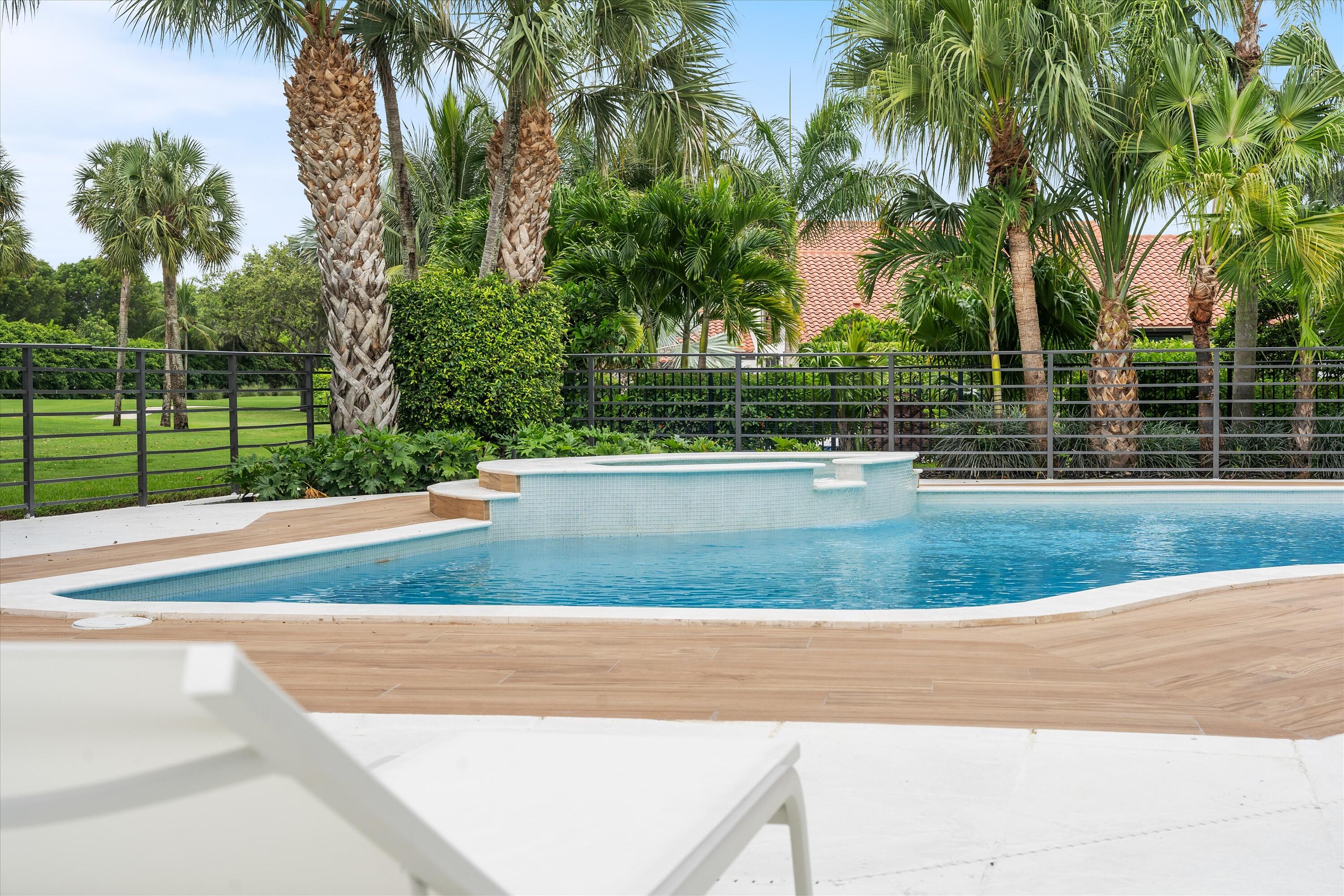 4816 Bocaire Boulevard