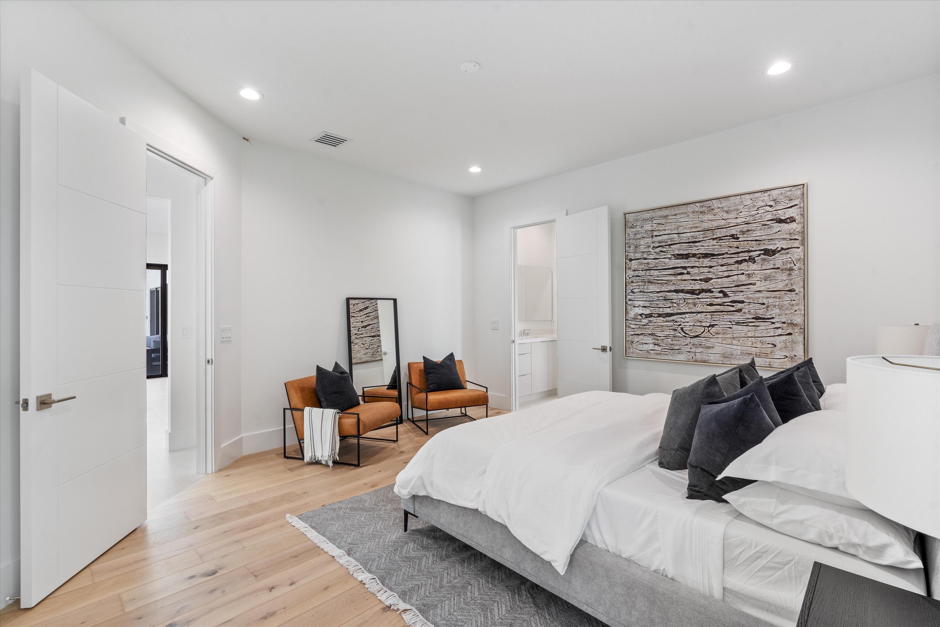 4816 Bocaire Boulevard