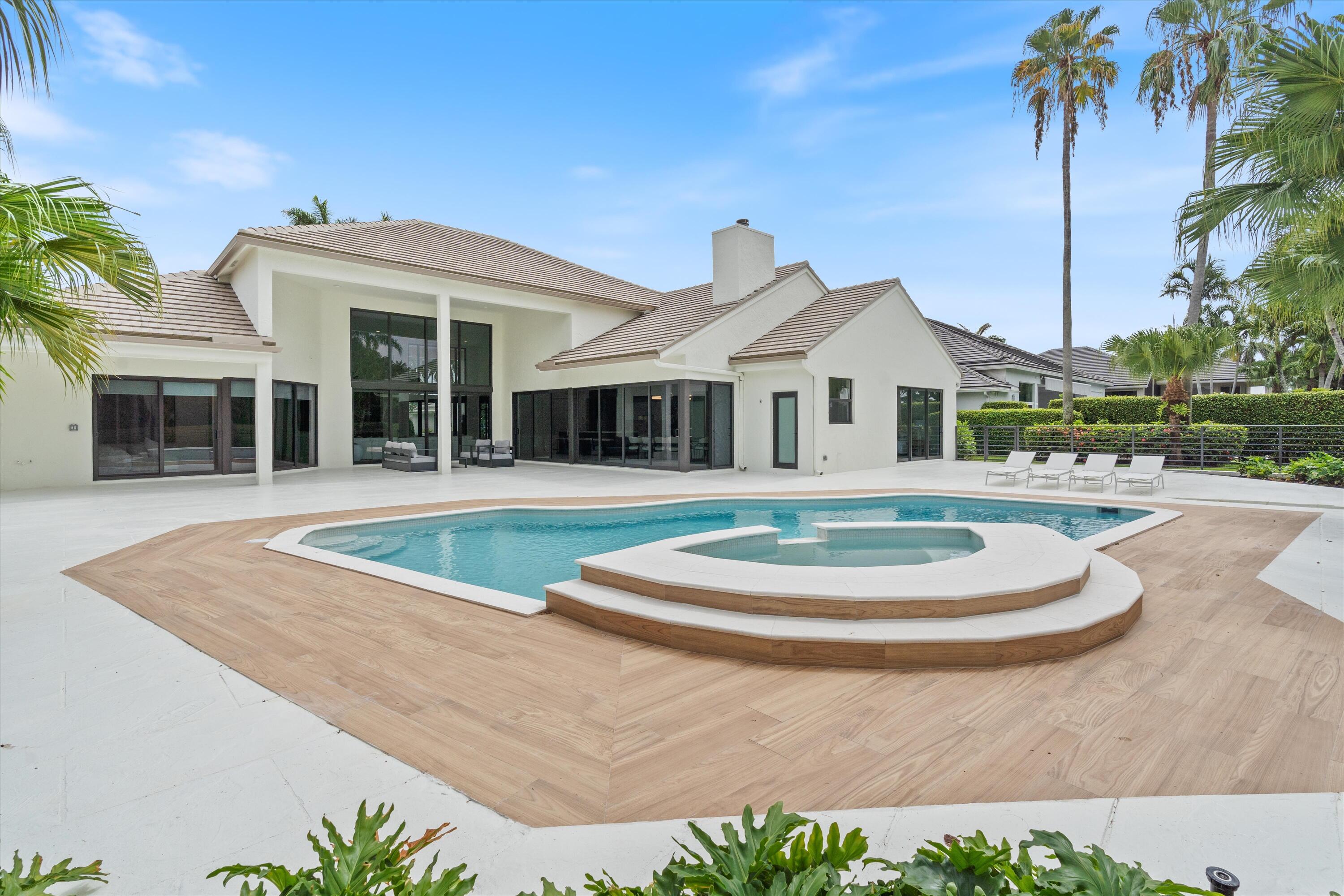 4816 Bocaire Boulevard