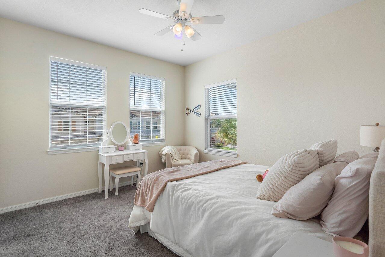 1595 Myrtle Oak Terrace, Hollywood