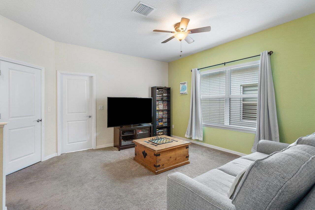 1595 Myrtle Oak Terrace, Hollywood