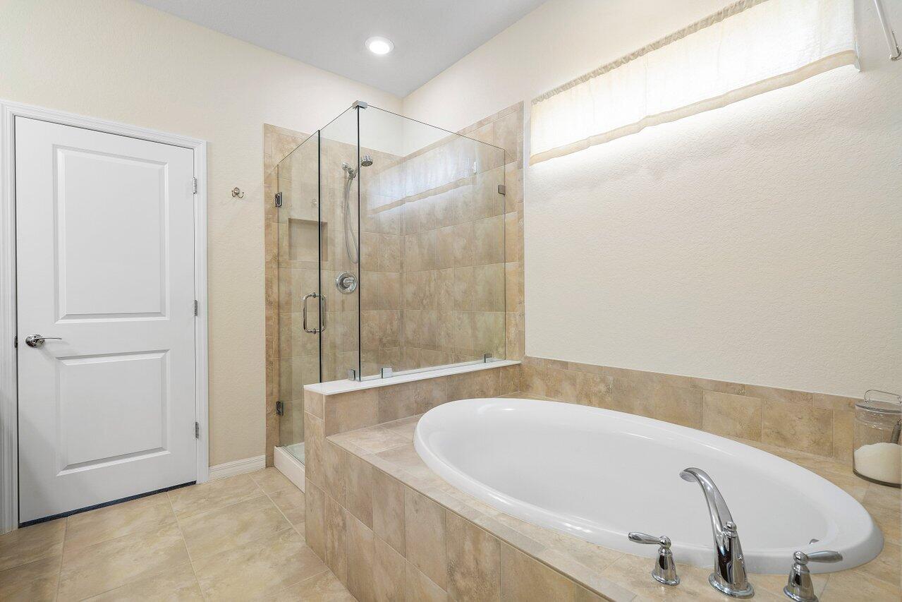 1595 Myrtle Oak Terrace, Hollywood