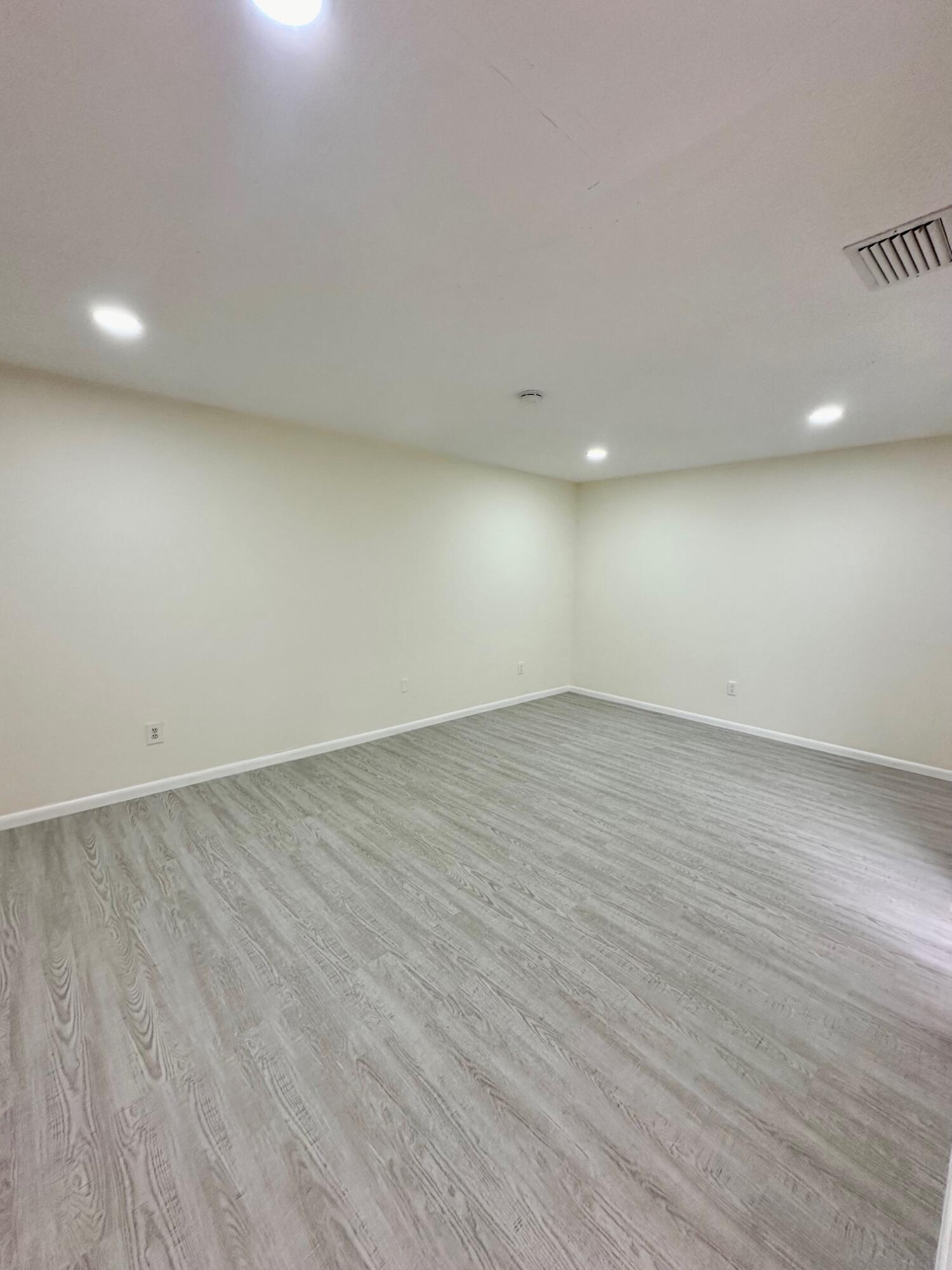 8076 Ambach Way, Hypoluxo