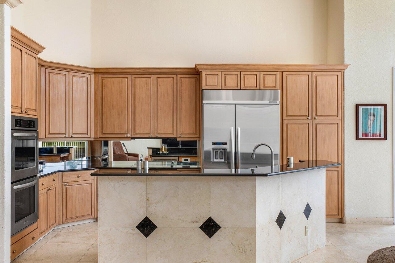 3817 Regency Circle S