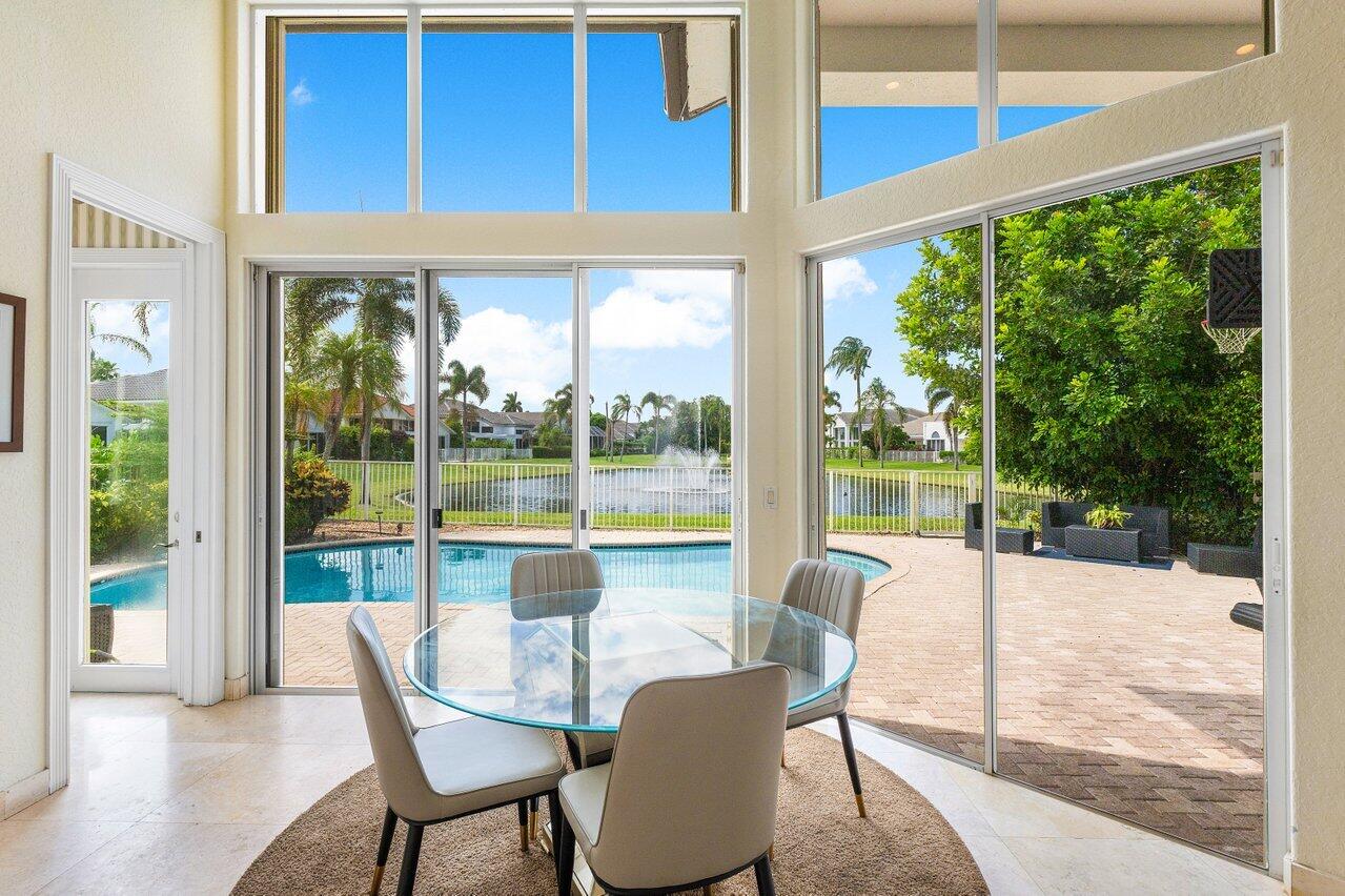 3817 Regency Circle S