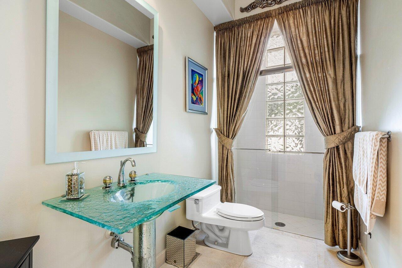 3817 Regency Circle S