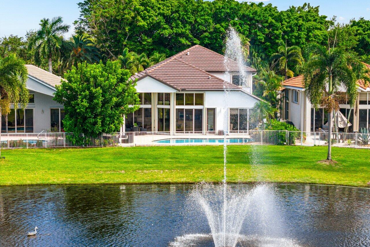 3817 Regency Circle S