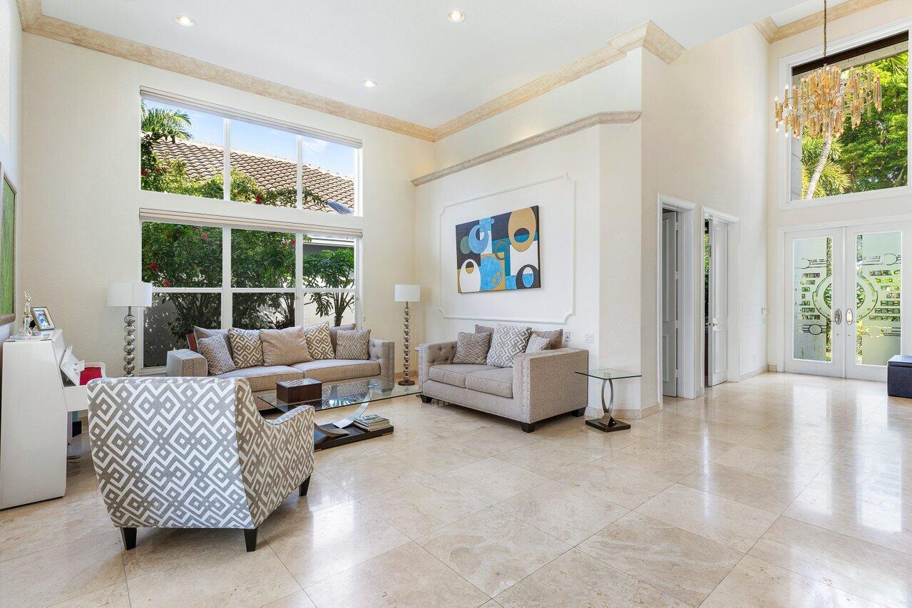 3817 Regency Circle S