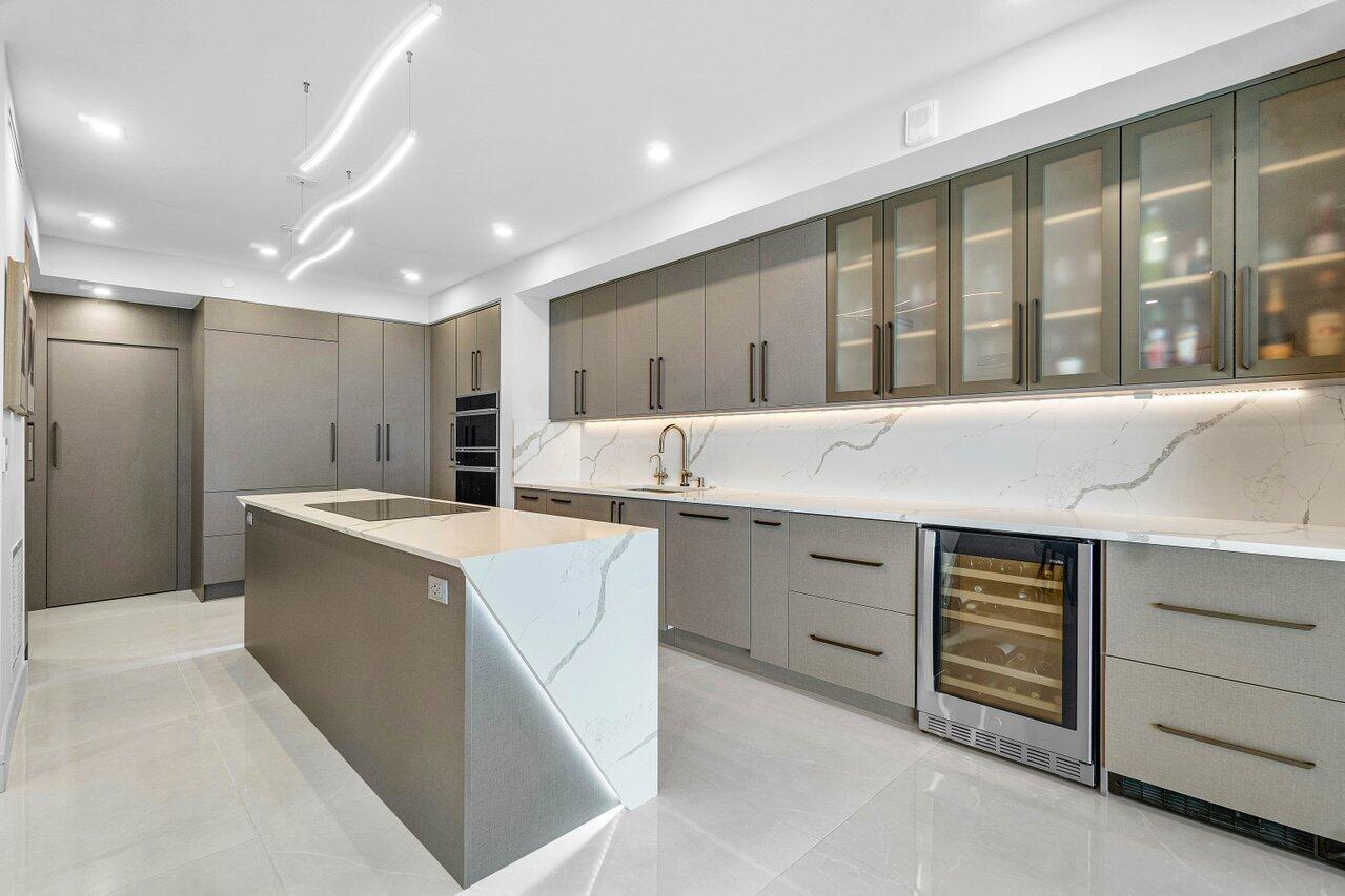 550 SE Mizner Boulevard B709