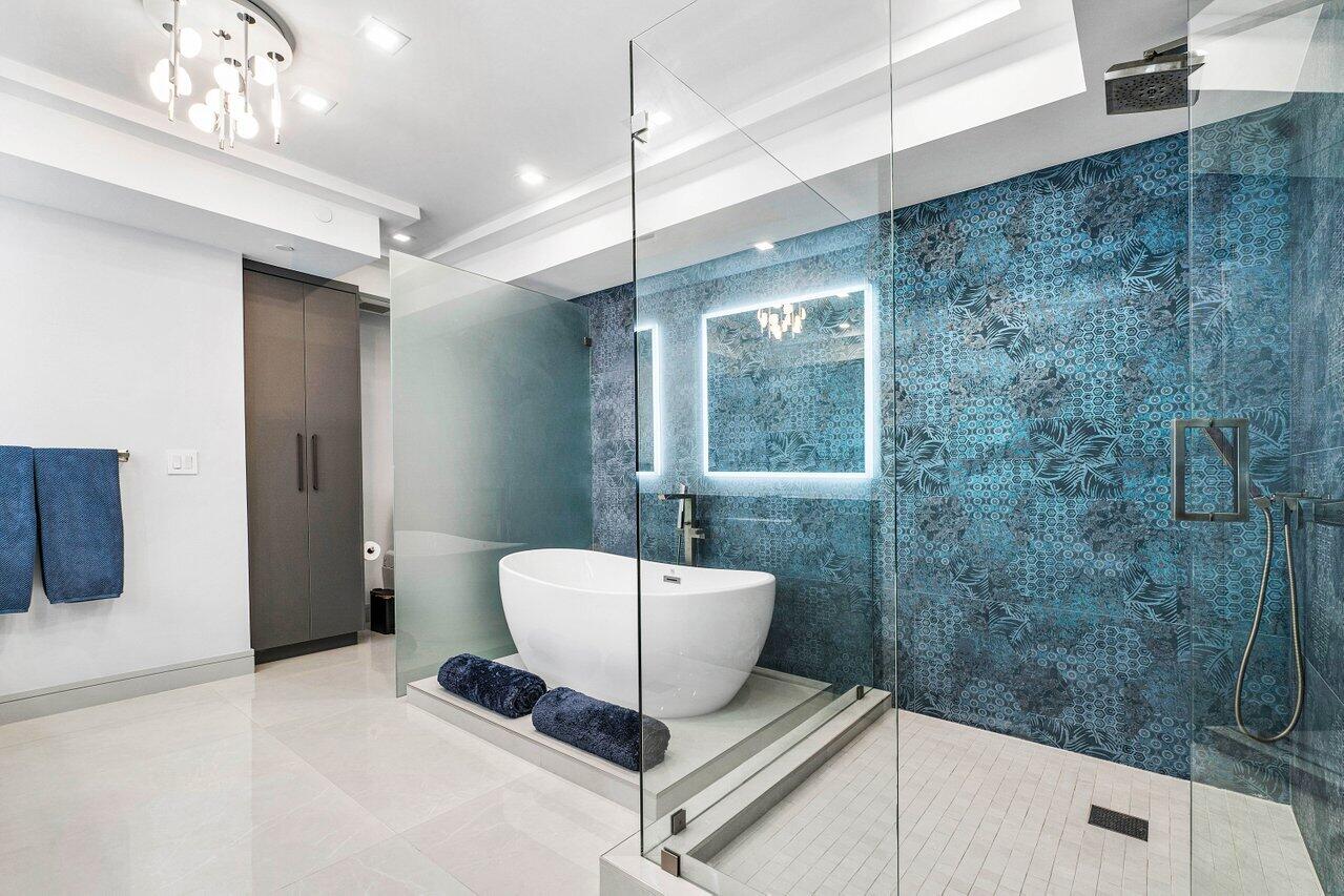 550 SE Mizner Boulevard B709