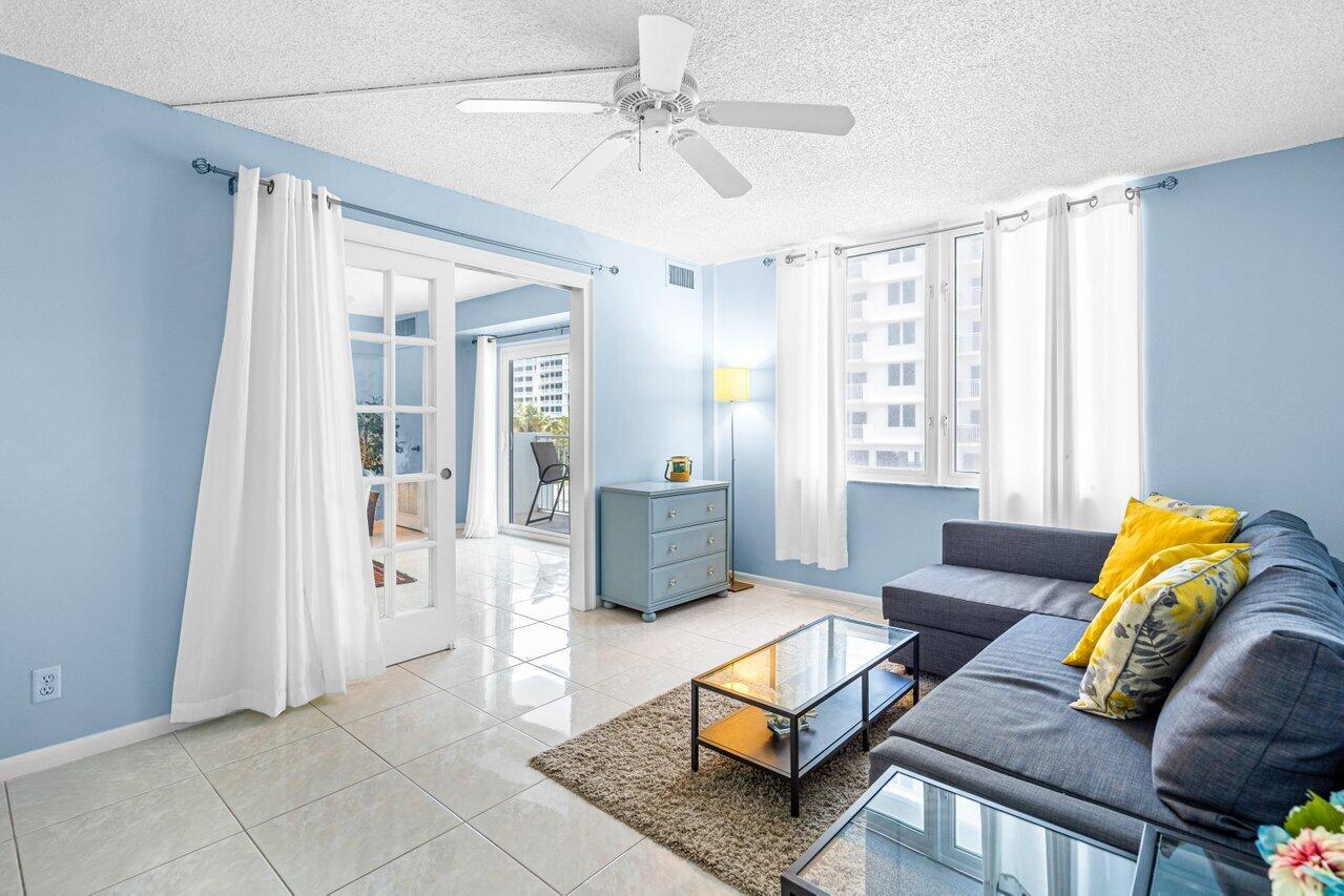 3221 S Ocean Boulevard 104