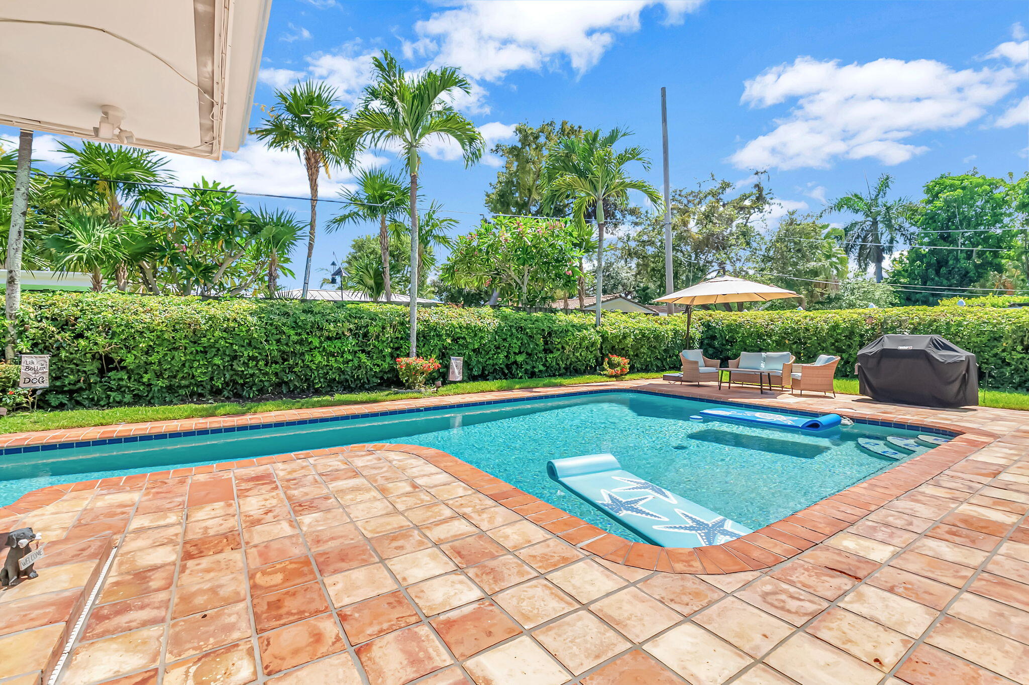 648 SW 2nd Street
