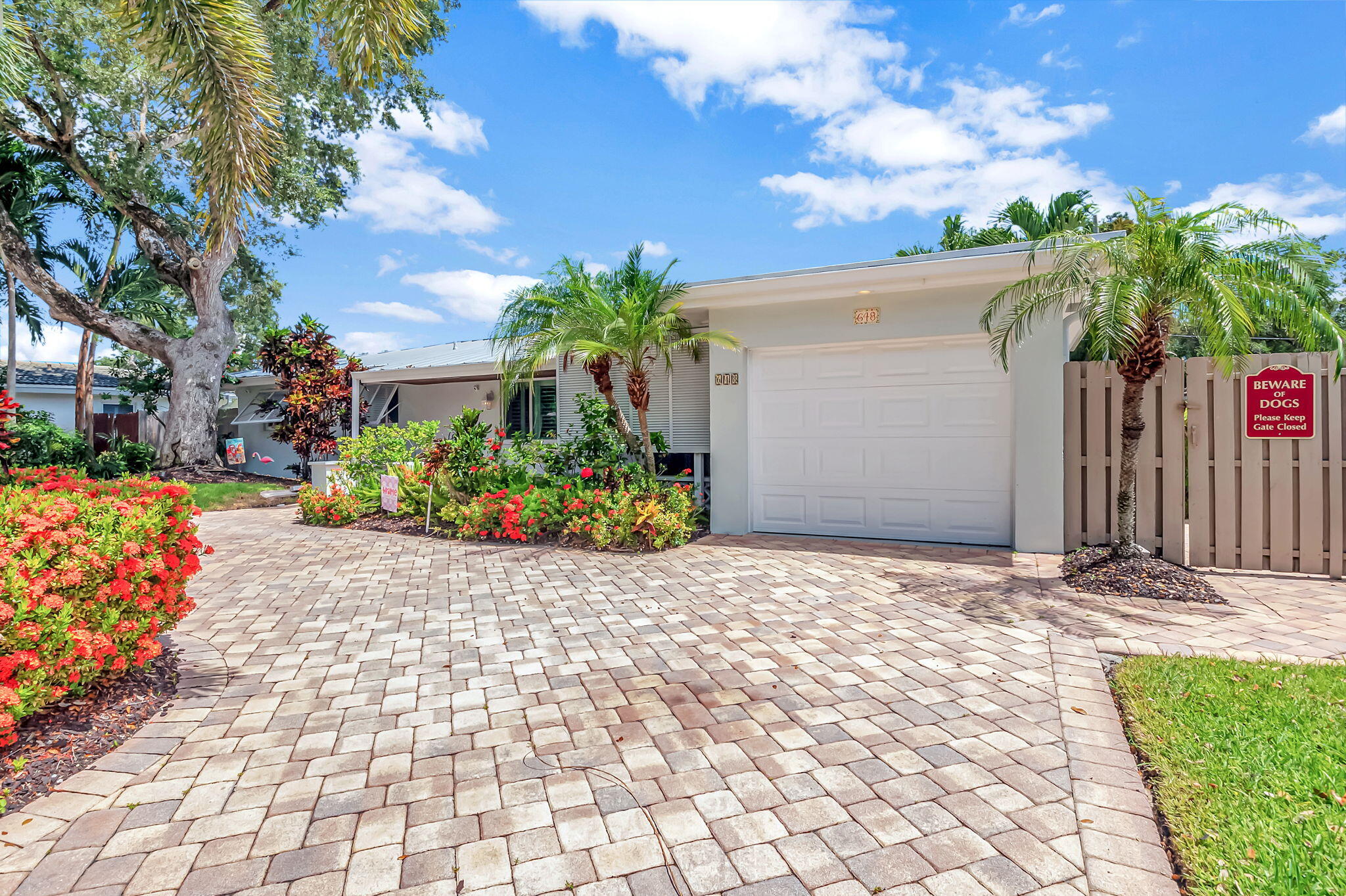 648 SW 2nd Street