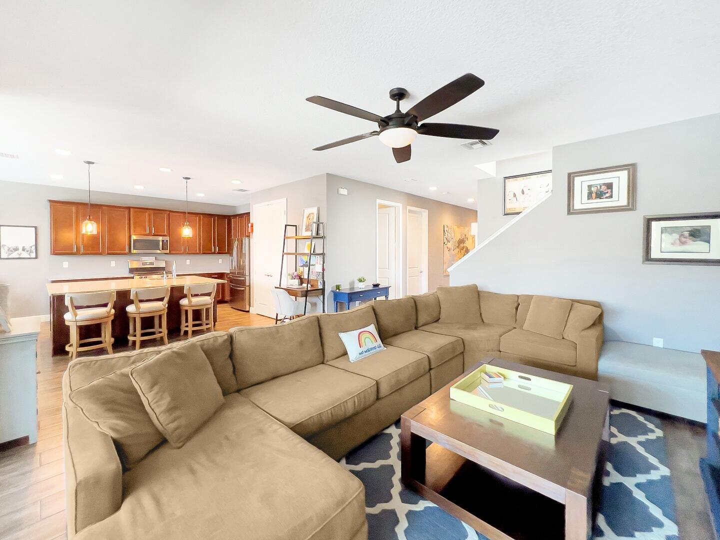 864 Sterling Pine Place, Loxahatchee