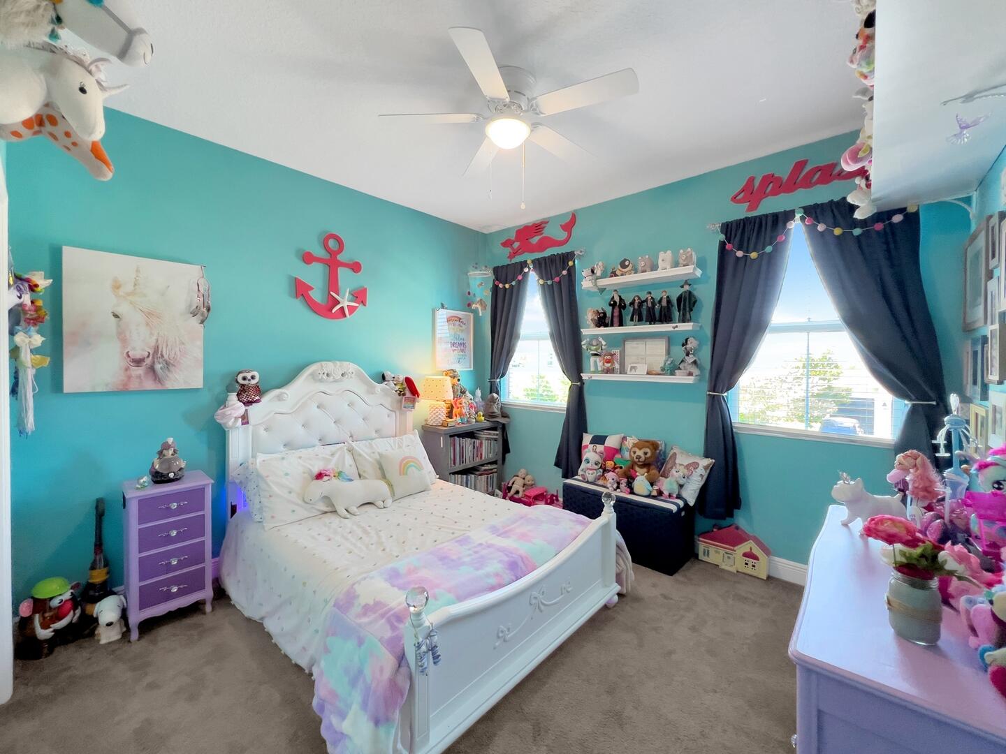 864 Sterling Pine Place, Loxahatchee