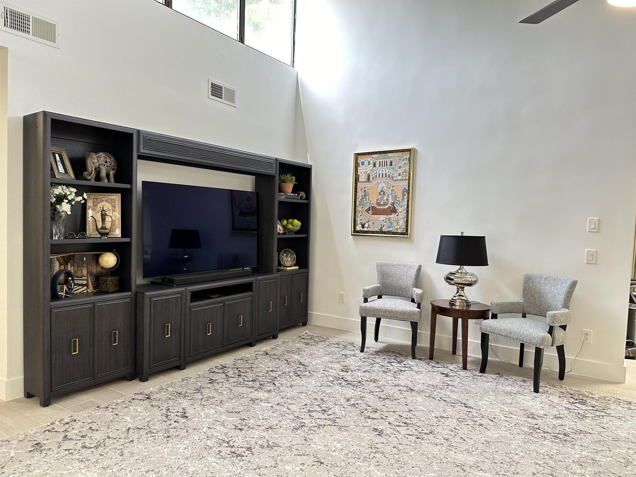 9302 Vista Del Lago A