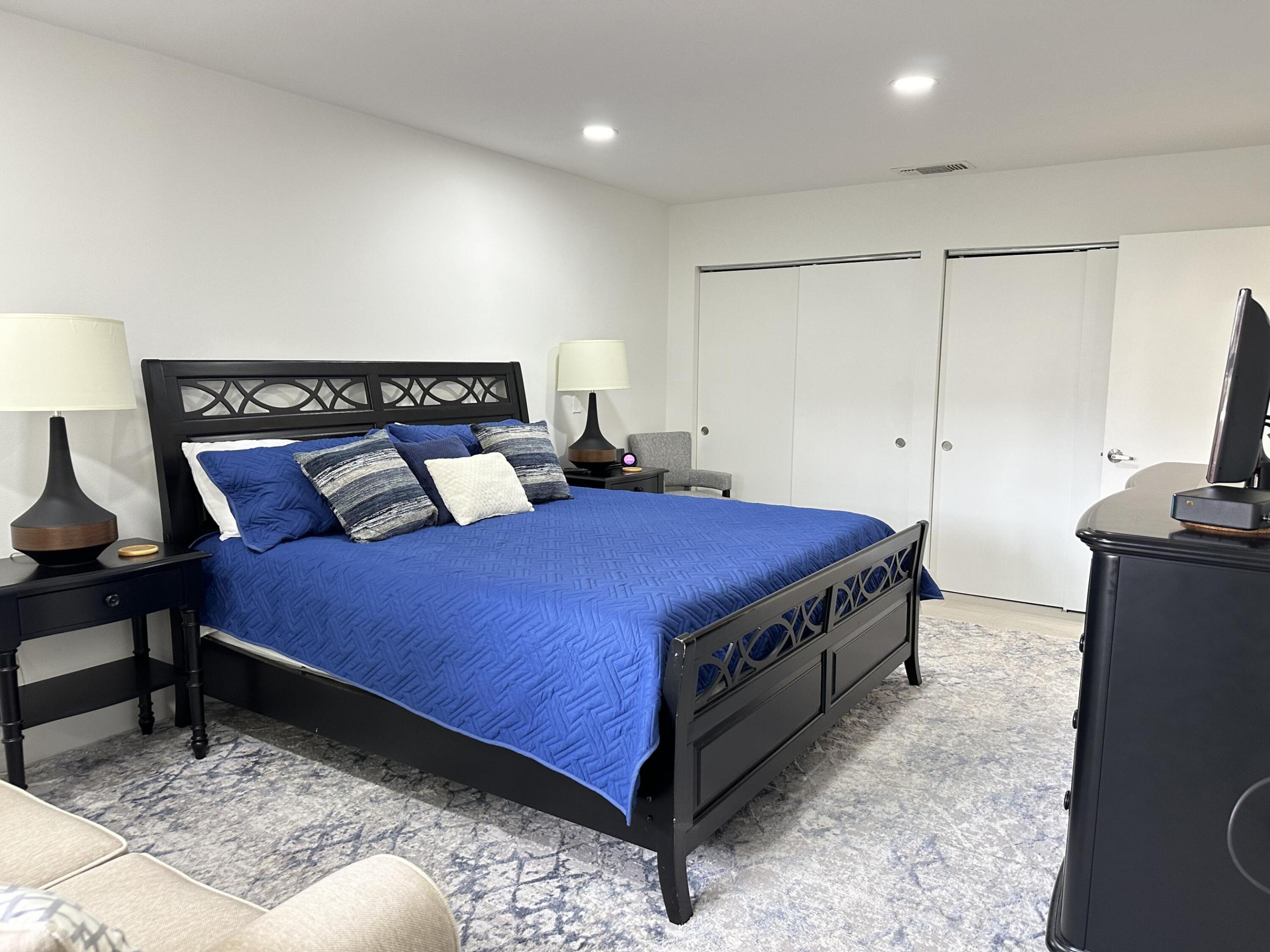 9302 Vista Del Lago A