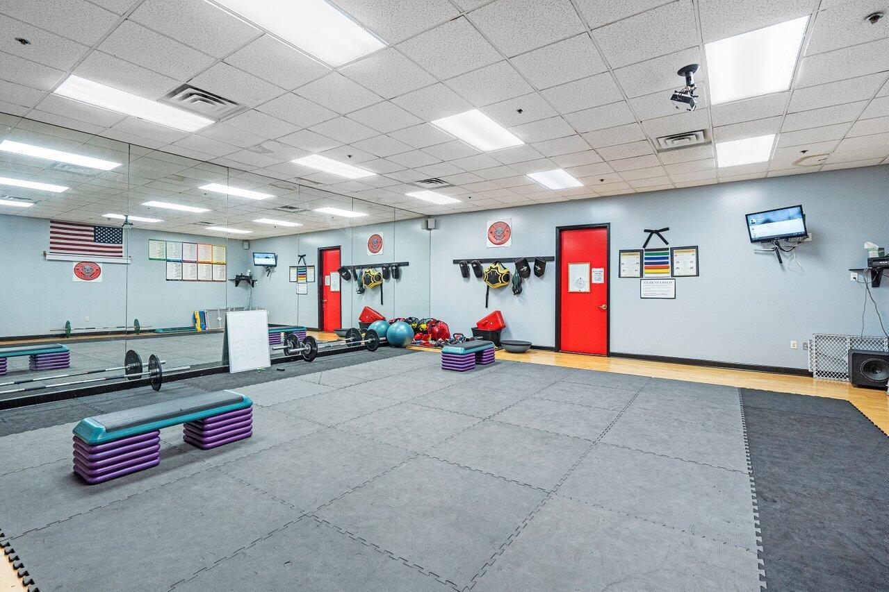 6705 Green Island Circle