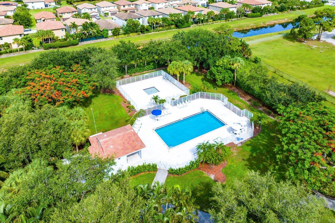 6705 Green Island Circle