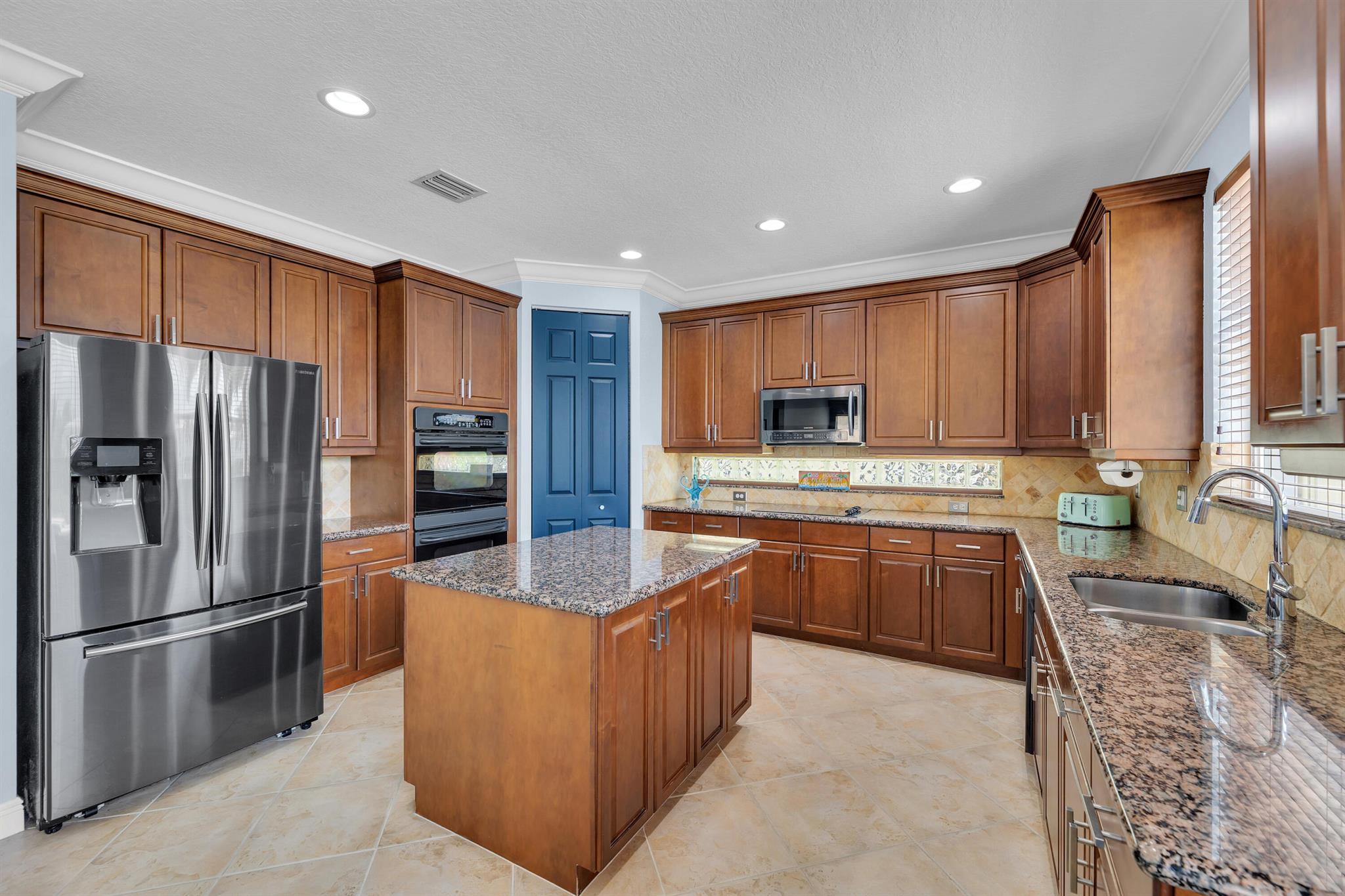 15619 Messina Isle Court