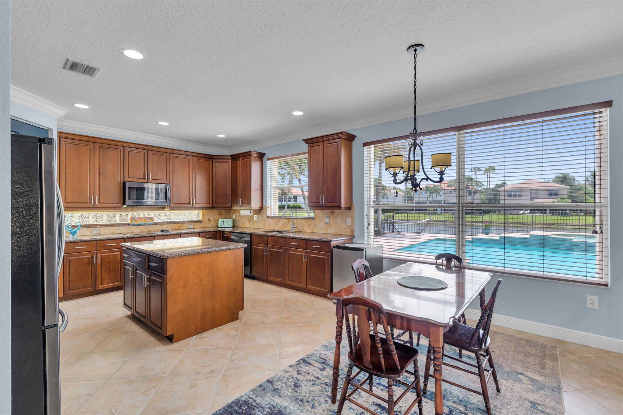 15619 Messina Isle Court