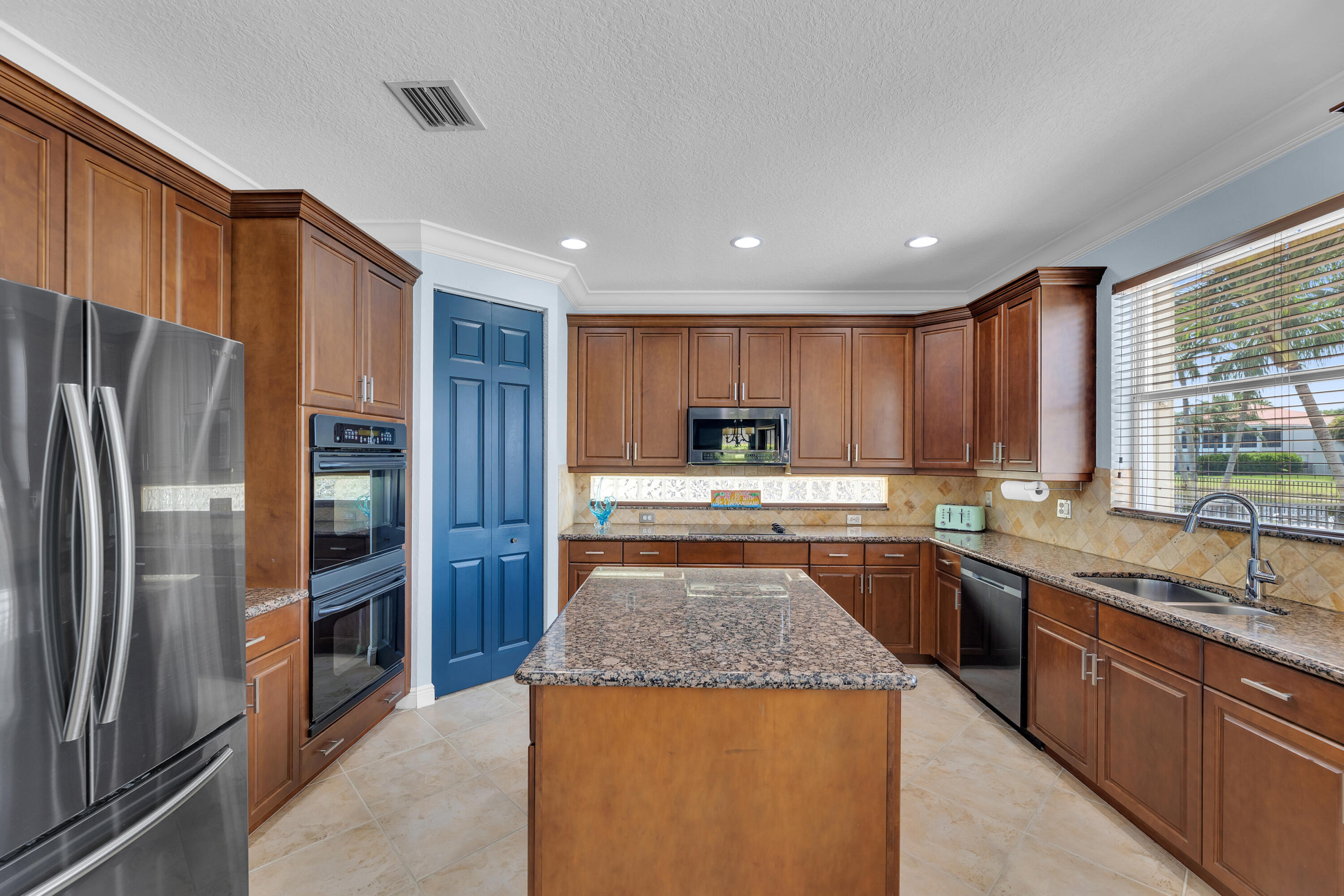 15619 Messina Isle Court