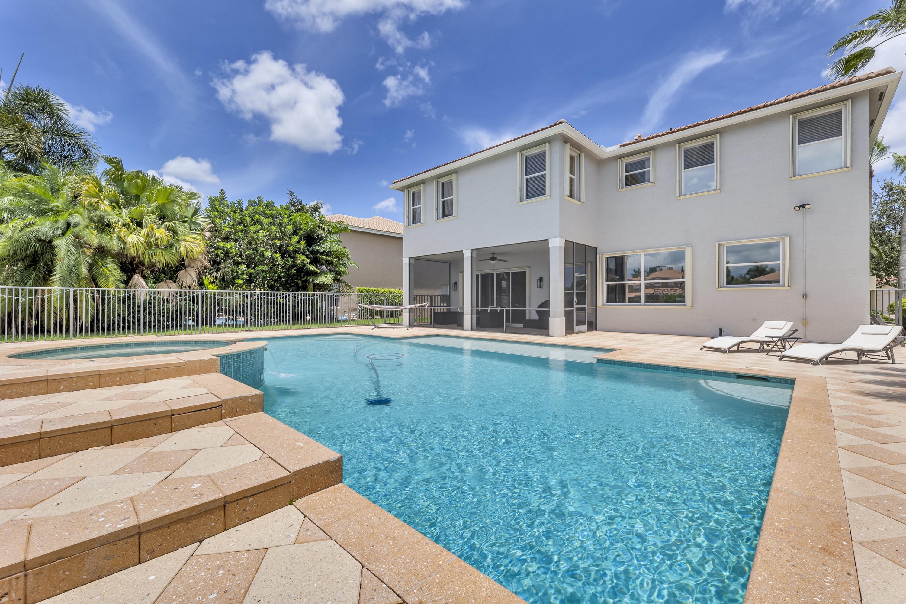 15619 Messina Isle Court
