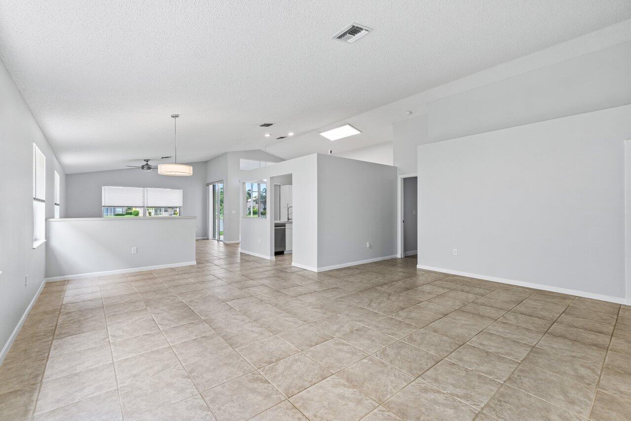 6617 Waverly Lane