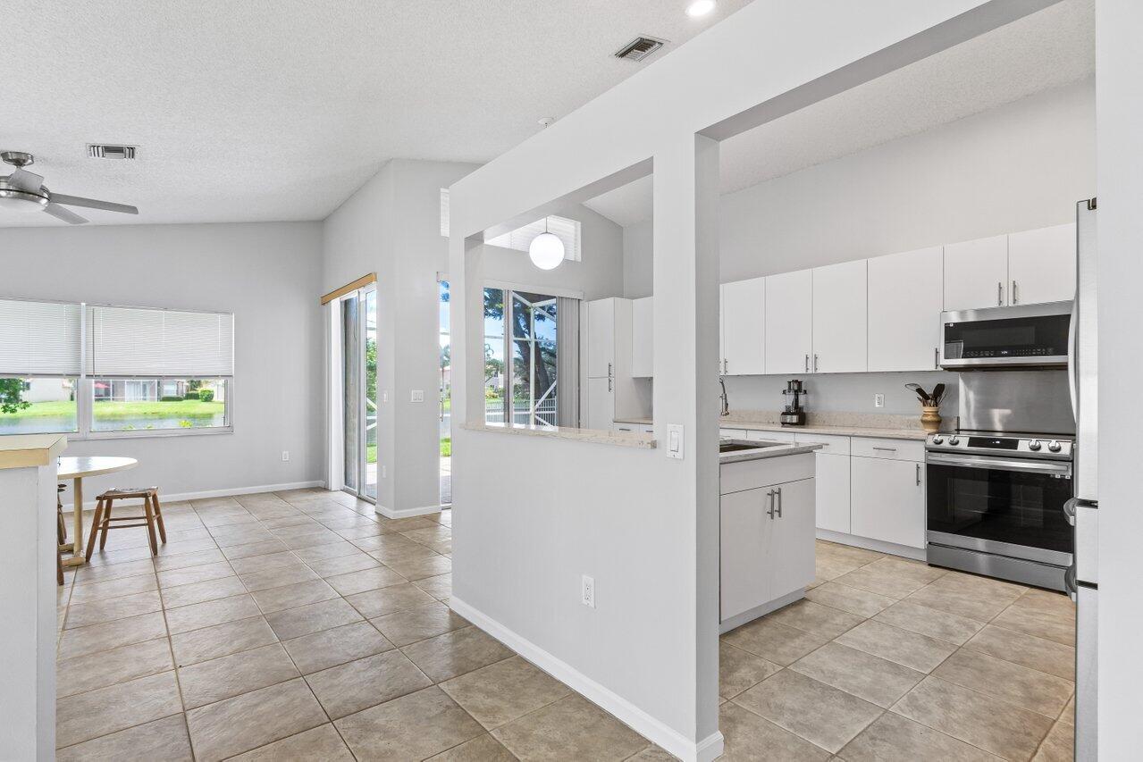 6617 Waverly Lane