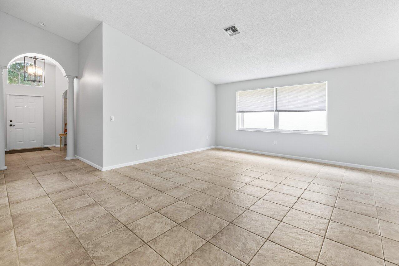 6617 Waverly Lane